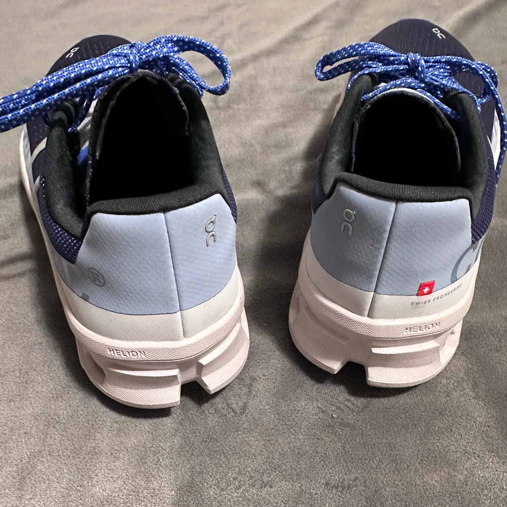 On Cloud Women’s Cloud Monster running shoes 
Size Women’s 10 - Picture 7 of 11